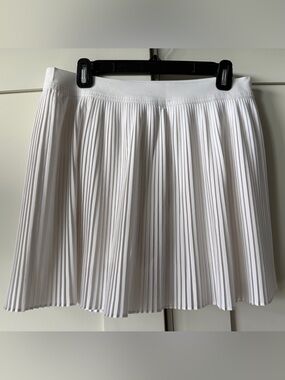 Pleated Skirt, Size L by GAP